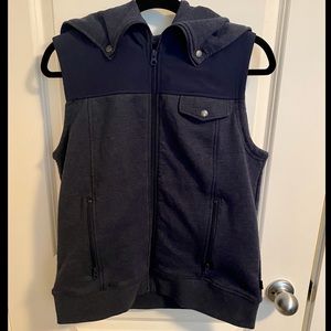 Women’s Burton dry ride vest with oversized hood